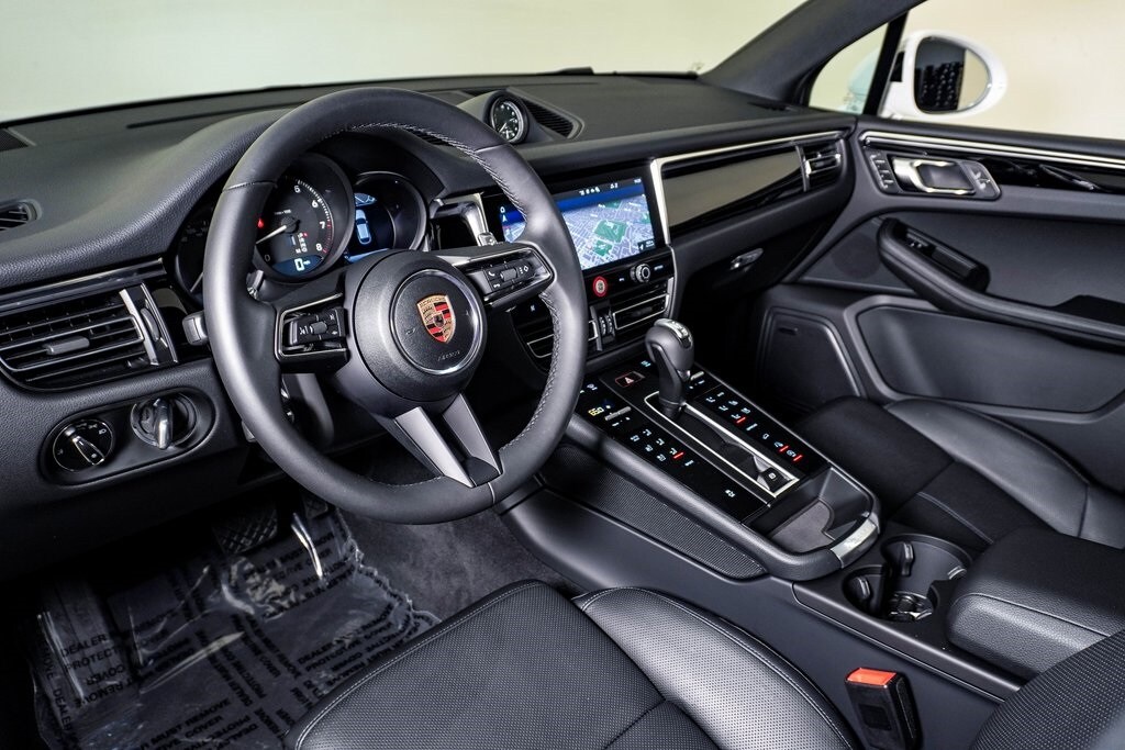 Certified 2025 Porsche Macan SUV