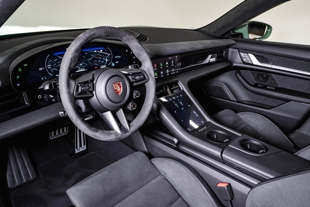 2025 Porsche Taycan Turbo GT Weissach Package photo 4
