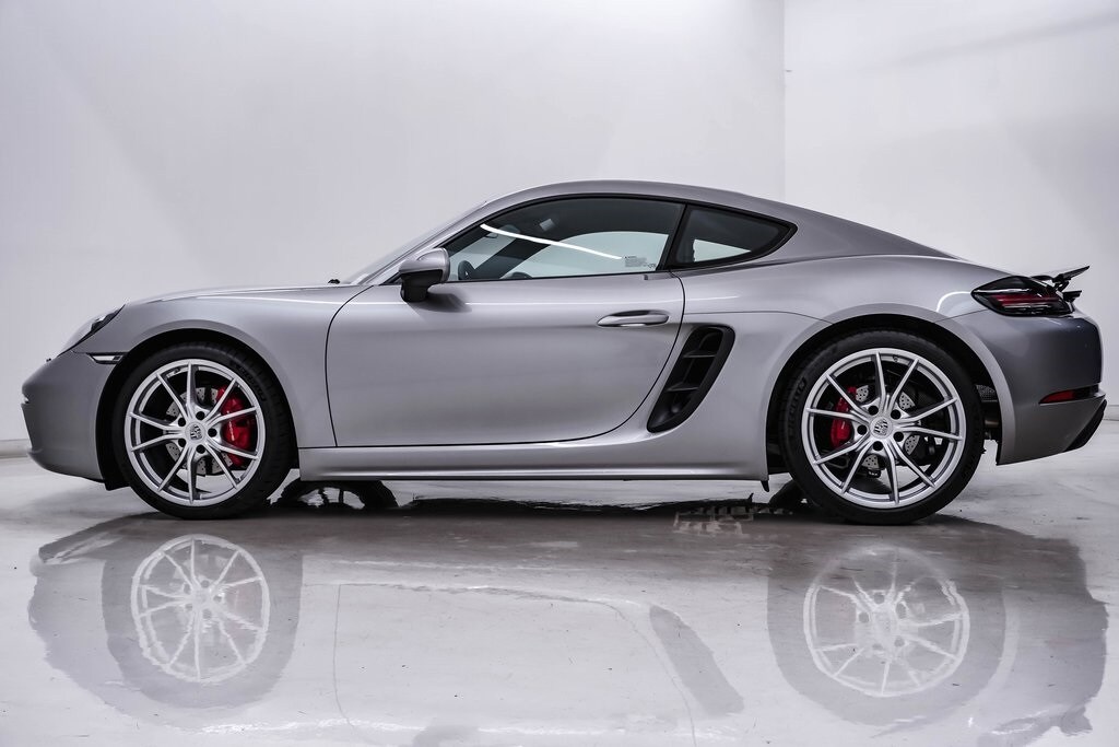 2025 Porsche Cayman S photo 2