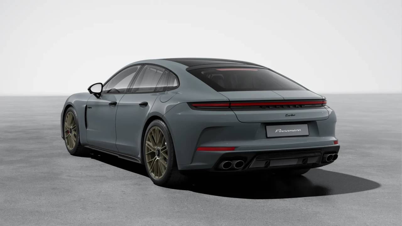 2026 Porsche Panamera Turbo E-Hybrid photo 3