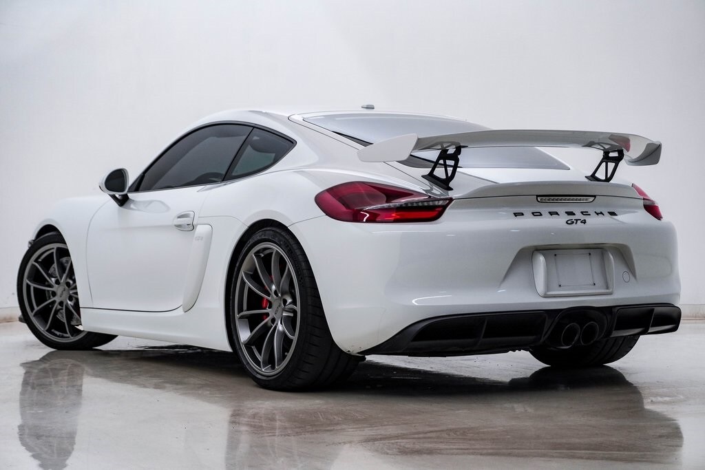 2016 Porsche Cayman GT4 photo 3