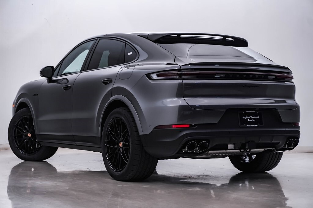 2026 Porsche Cayenne E-Hybrid Coupe photo 3