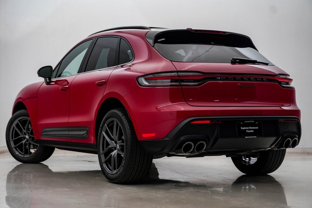 2026 Porsche Macan T photo 3