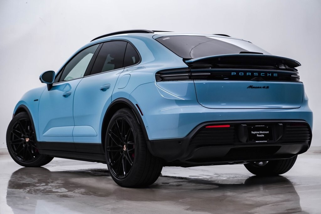 2025 Porsche Macan Electric photo 3