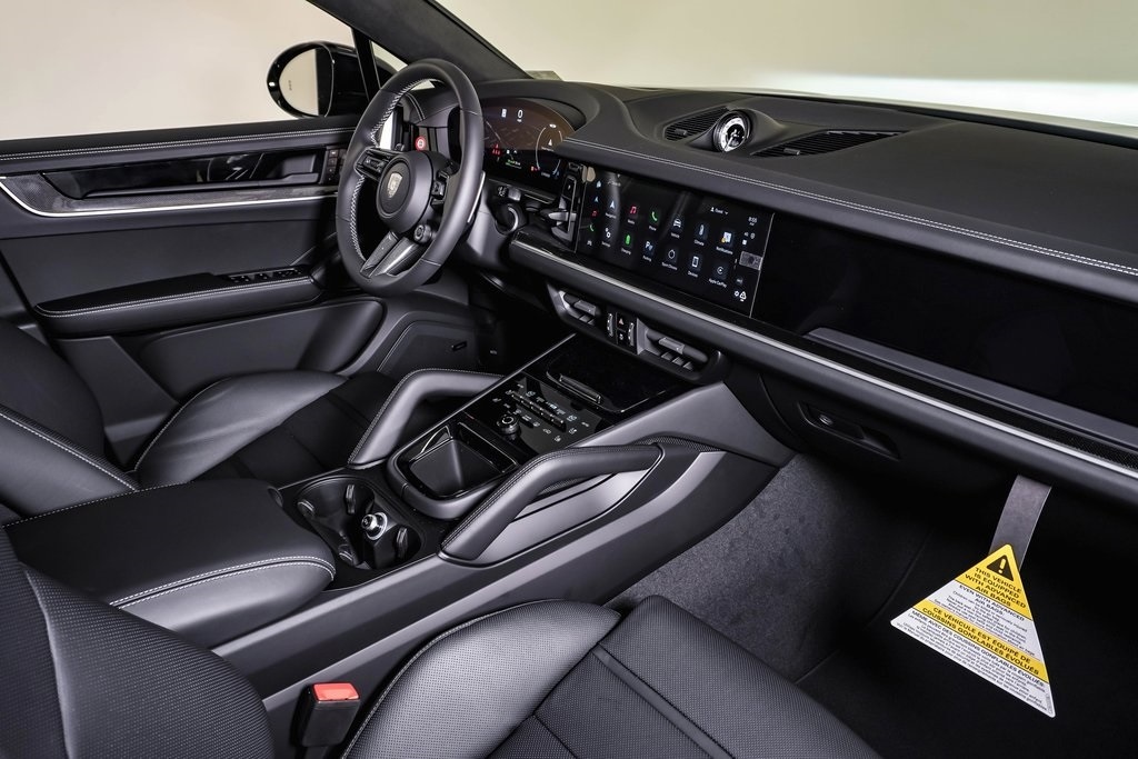 2025 Porsche Cayenne Coup Turbo E-Hybrid - Photo 14