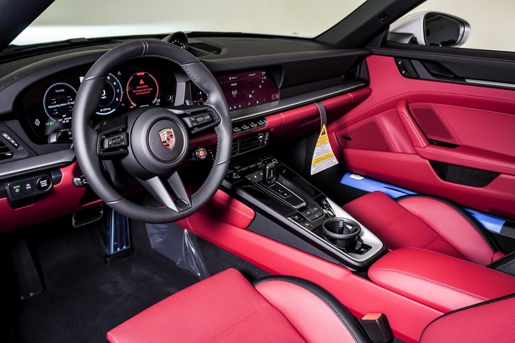 2026 Porsche 911 Cabriolet photo 4