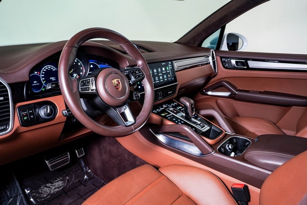 Certified 2023 Porsche Cayenne E-Hybrid Turbo S SUV