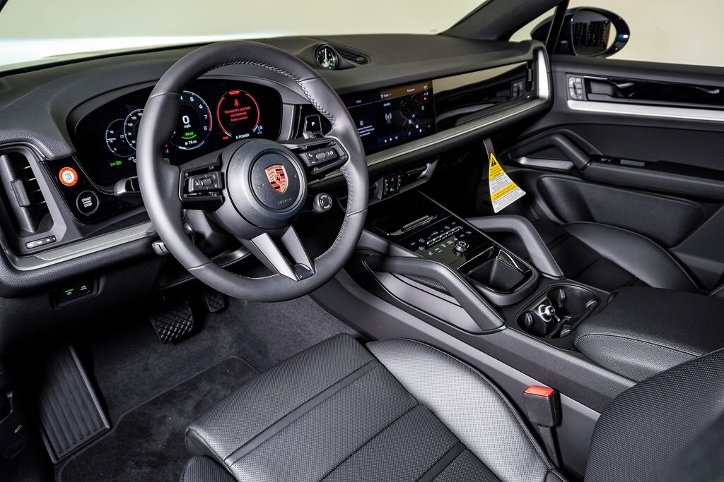 2026 Porsche Cayenne E-Hybrid Coupe photo 4