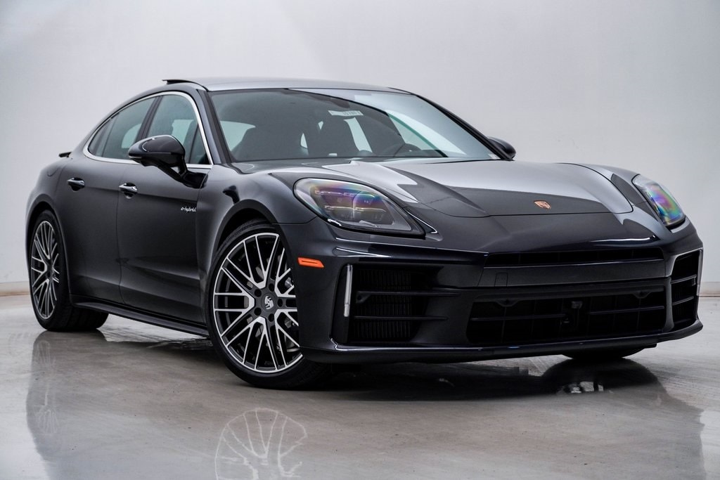 2026 Porsche Panamera 4 E-Hybrid - Photo 8