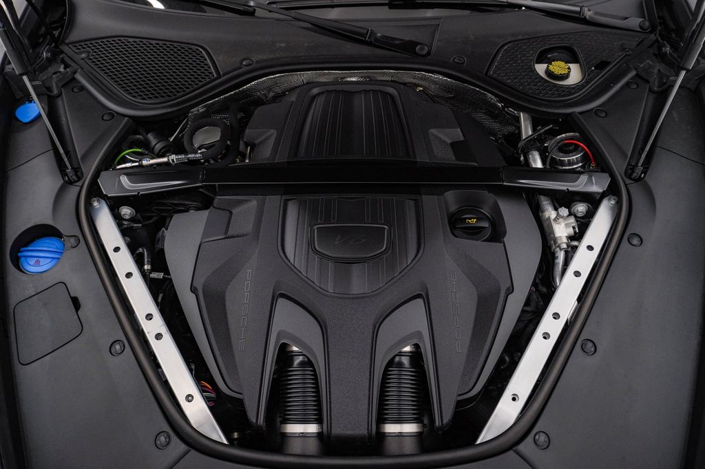 2026 Porsche Panamera 4 E-Hybrid - Photo 28