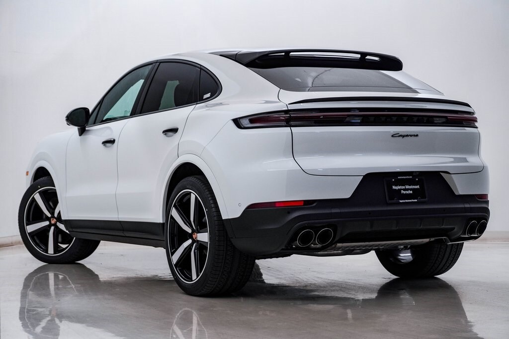 2026 Porsche Cayenne Coupe photo 2