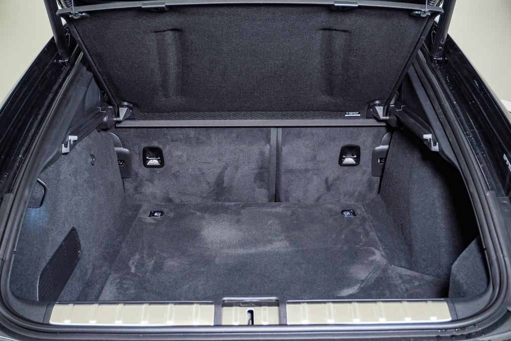 2026 Porsche Panamera 4 E-Hybrid - Photo 29