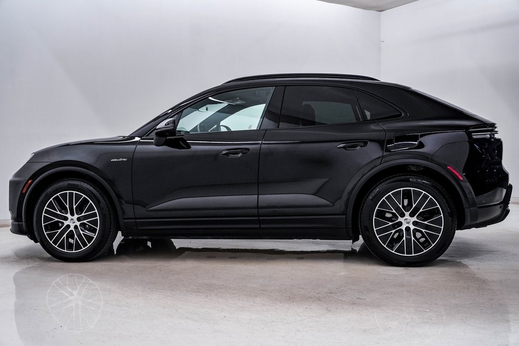Certified 2025 Porsche Macan Base with VIN WP1AD2XA7SL076301 for sale in Westmont, IL