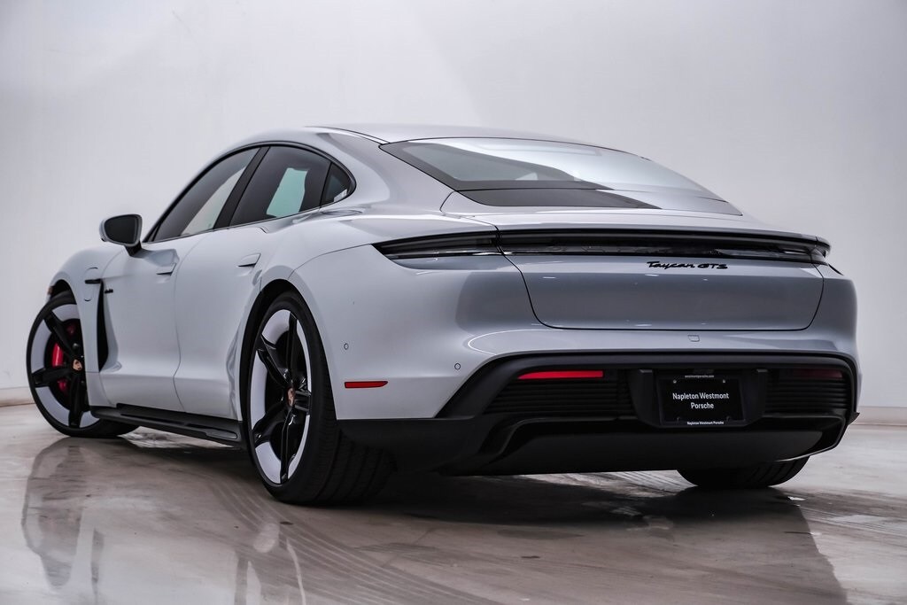 2025 Porsche Taycan GTS photo 3