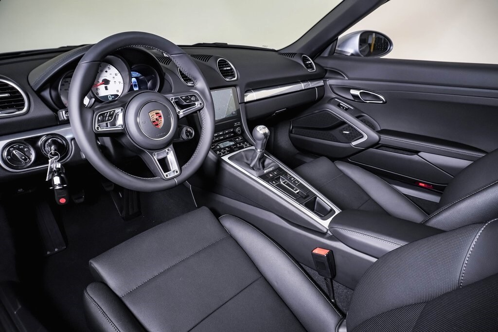 2025 Porsche Boxster Base photo 4