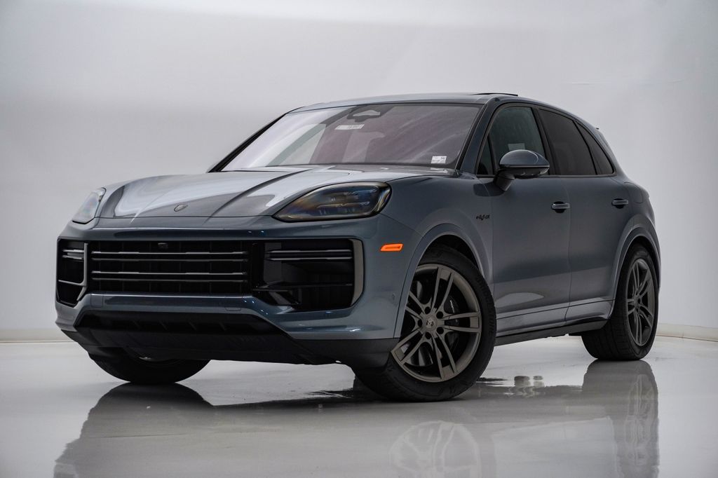  Porsche Cayenne E-Hybrid
