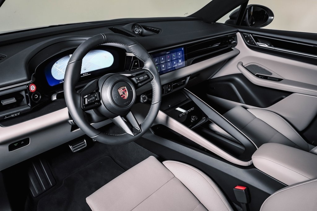 New 2025 Porsche Macan 4S Electric  SUV