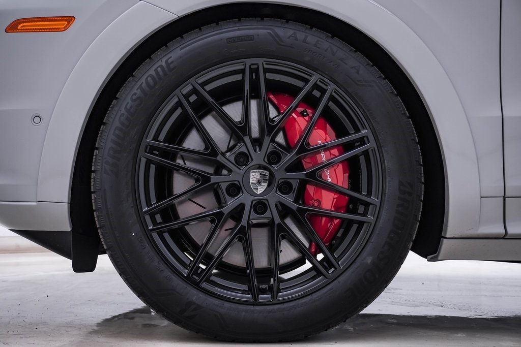 2026 Porsche Cayenne Coup Turbo E-Hybrid - Photo 13