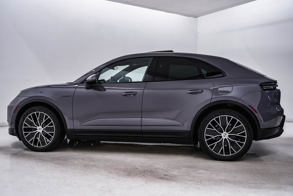 Certified 2024 Porsche Macan Base with VIN WP1AA2XA4RL001686 for sale in Westmont, IL