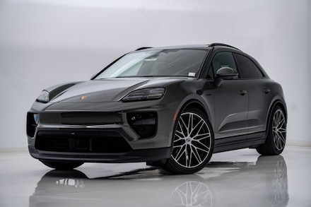 2026 Porsche Macan 4 Electric SUV