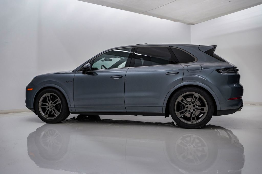 New 2026 Porsche Cayenne E-Hybrid SUV