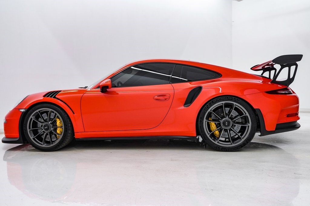 2016 Porsche 911 GT3 RS photo 2
