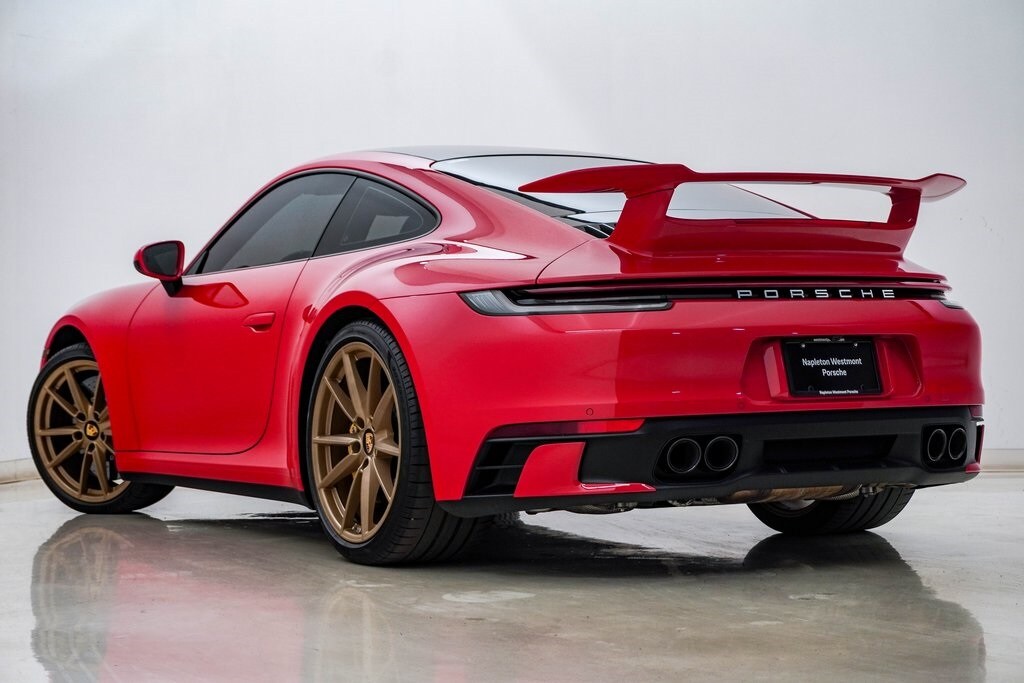 2021 Porsche 911 4 photo 3