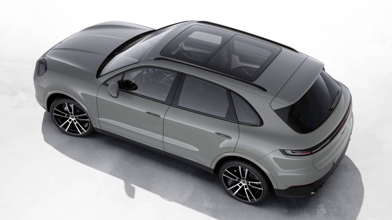 2026 Porsche Cayenne photo 4