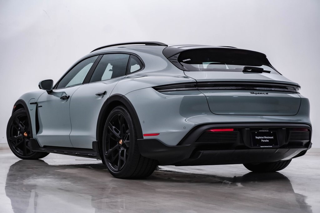 2025 Porsche Taycan 4 Cross Turismo photo 3