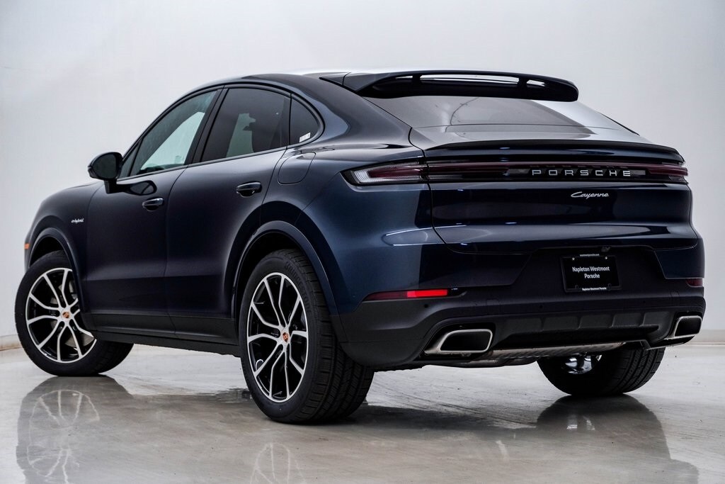 2026 Porsche Cayenne E-Hybrid Coupe photo 3