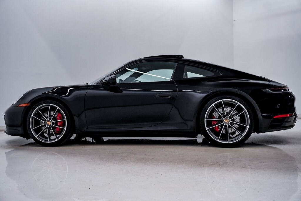 2021 Porsche 911 S photo 2