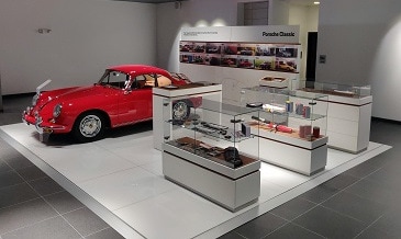 Napleton Westmont Porsche Classic Corner