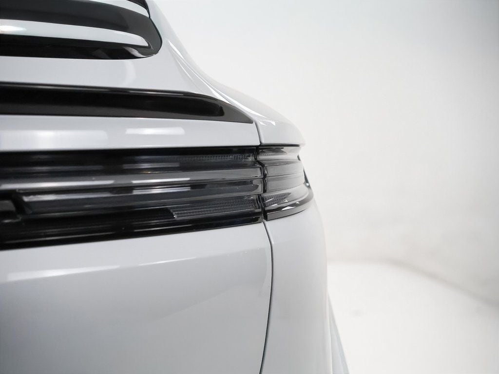 2026 Porsche Cayenne Coup Turbo E-Hybrid - Photo 12