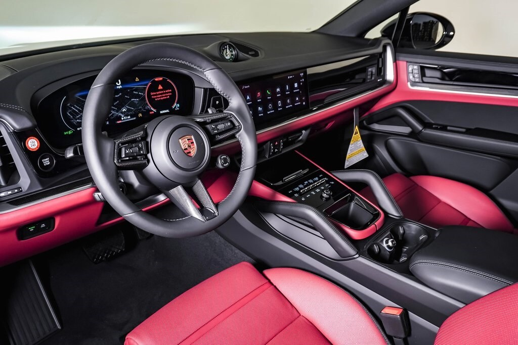 2025 Porsche Cayenne Coupe photo 4