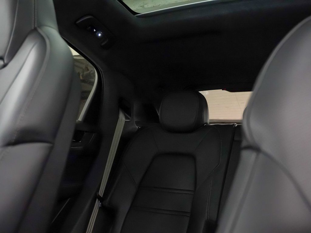 2026 Porsche Cayenne Coup Turbo E-Hybrid - Photo 35