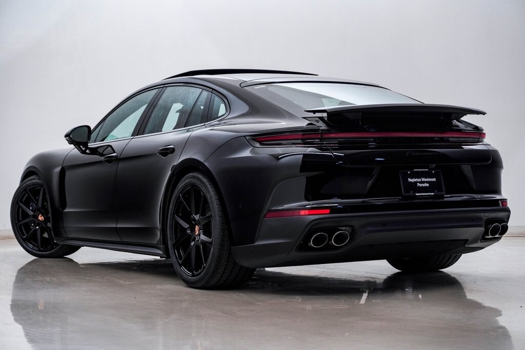 2026 Porsche Panamera 4 photo 3