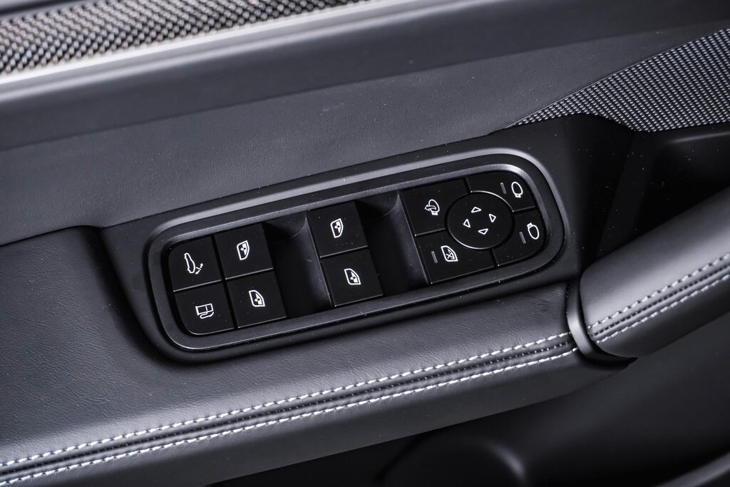 2025 Porsche Cayenne Coup Turbo E-Hybrid - Photo 26