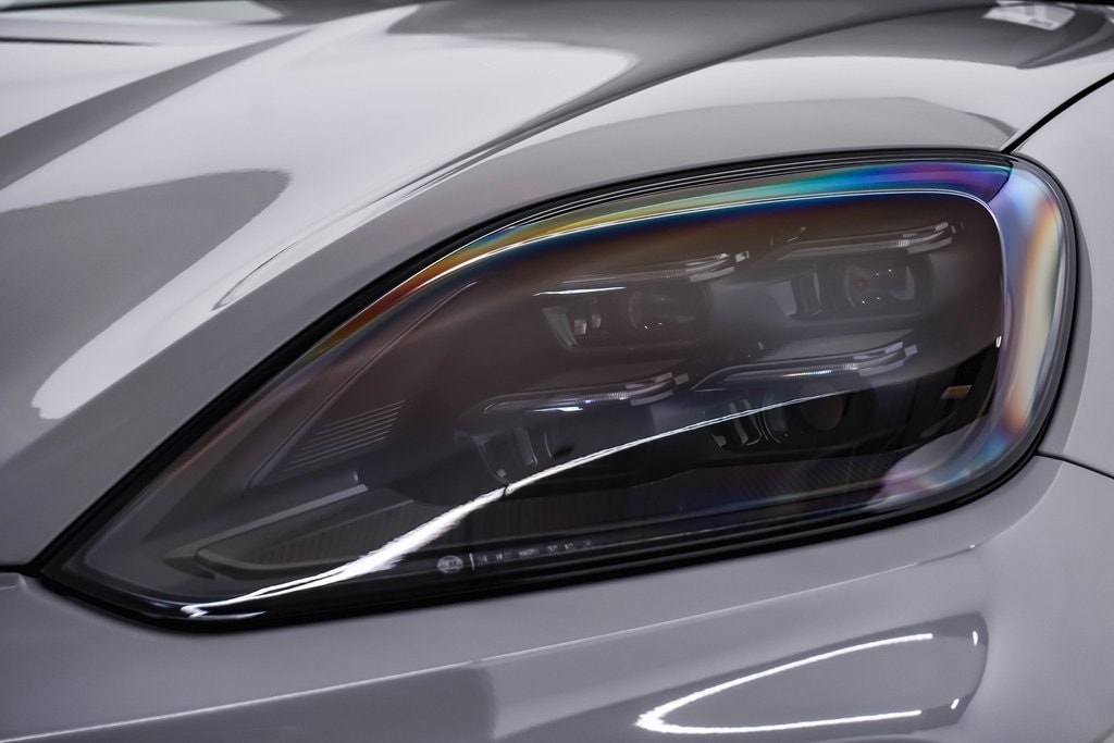2026 Porsche Cayenne Coup Turbo E-Hybrid - Photo 7