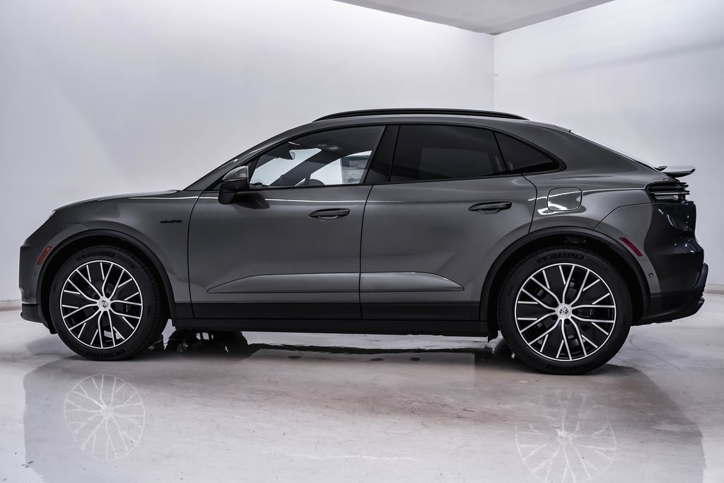 New 2025 Porsche Macan 4S Electric  SUV