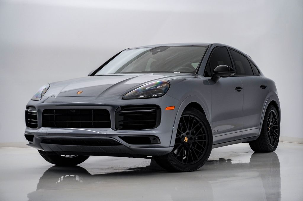 2023 Porsche Cayenne Coup GTS