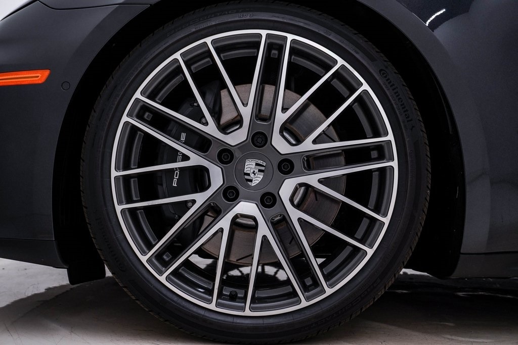 2026 Porsche Panamera 4 E-Hybrid - Photo 13