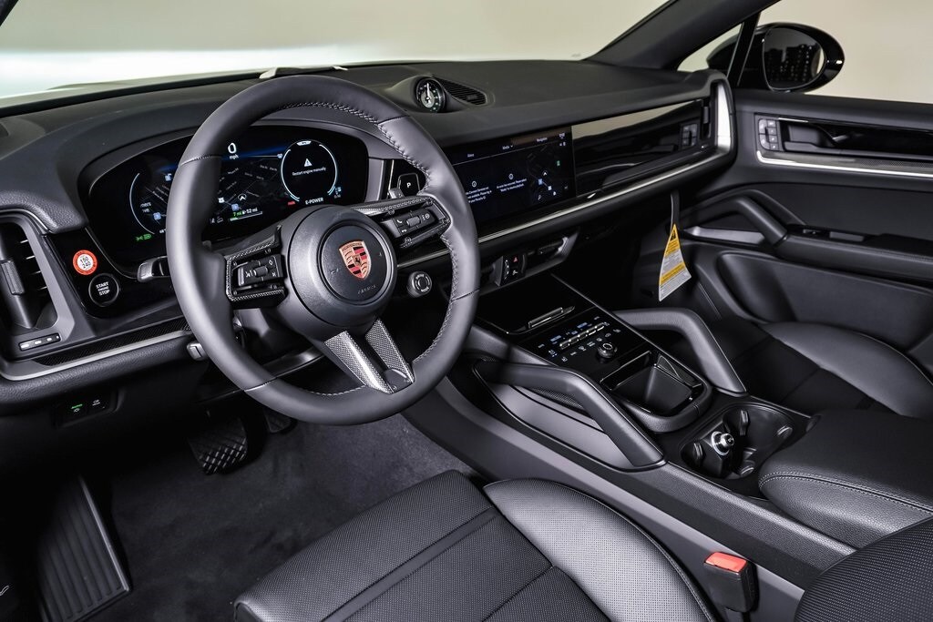 2026 Porsche Cayenne E-Hybrid Coupe photo 4