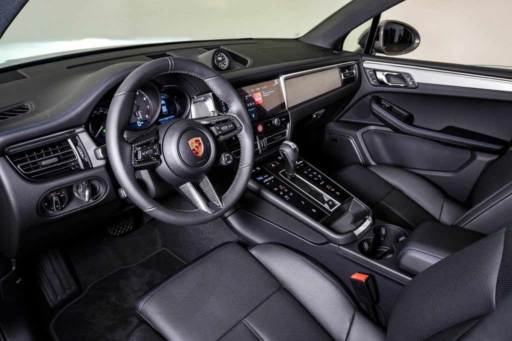 New 2026 Porsche Macan SUV