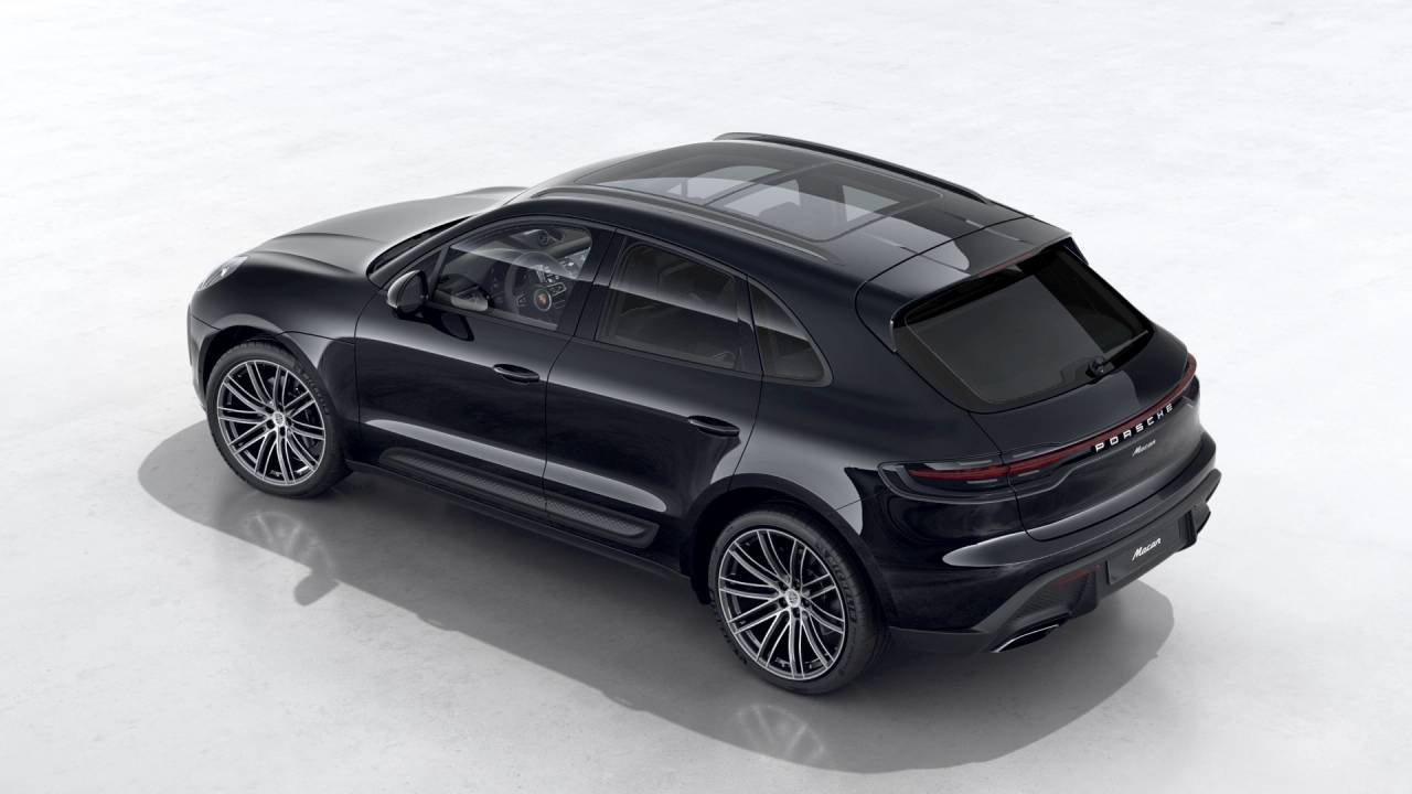 2026 Porsche Macan T photo 4