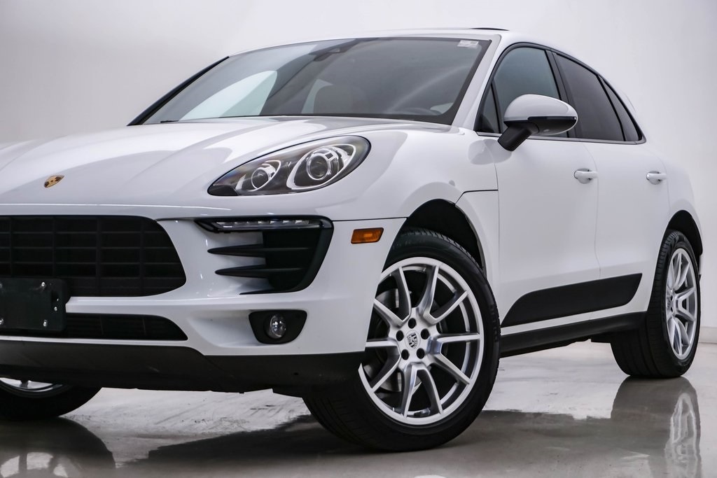 Certified 2018 Porsche Macan Sport Edition with VIN WP1AA2A52JLB07492 for sale in Westmont, IL