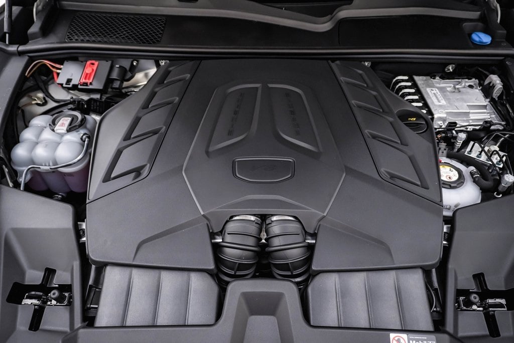 2026 Porsche Cayenne Coup Turbo E-Hybrid - Photo 29