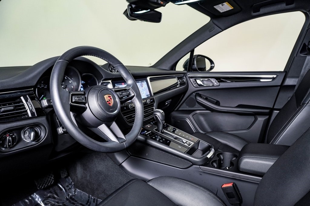 Certified 2025 Porsche Macan SUV
