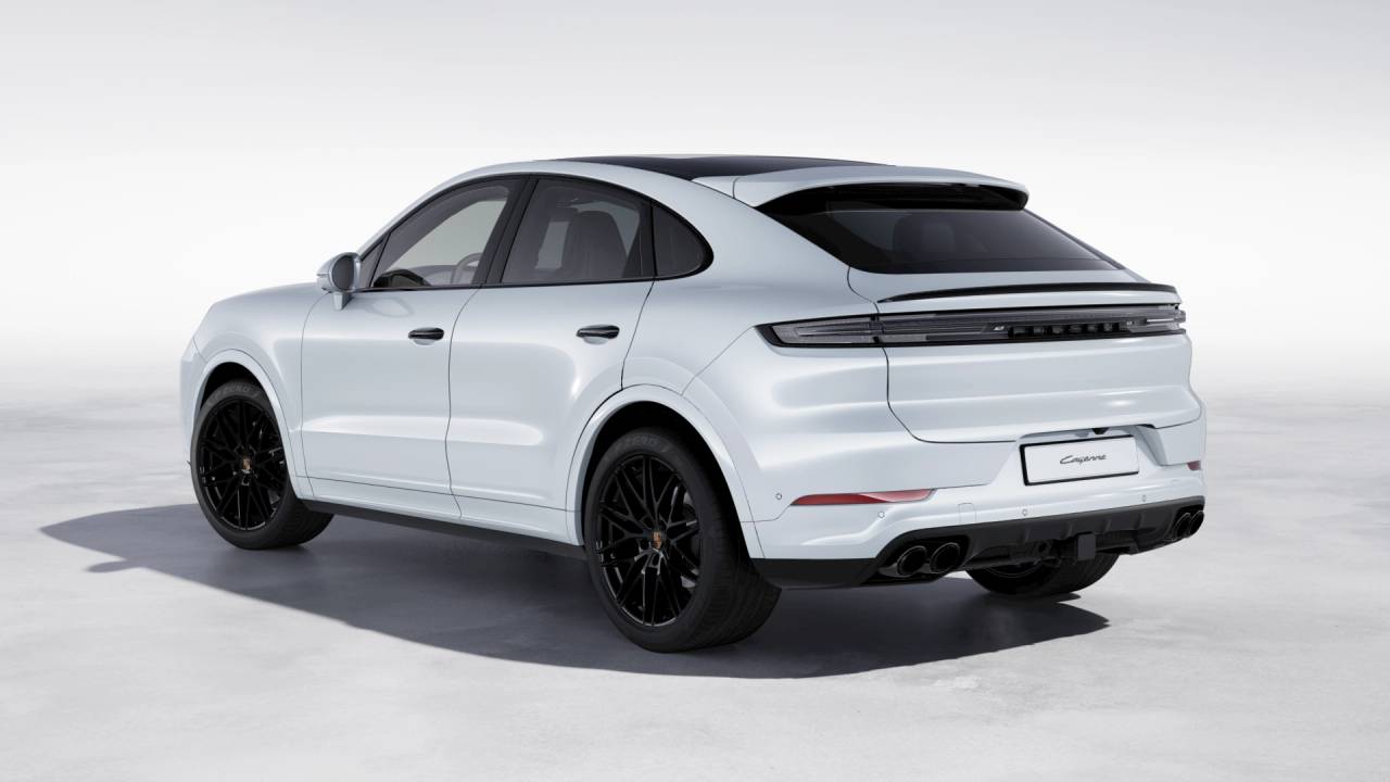 2026 Porsche Cayenne Coupe photo 3