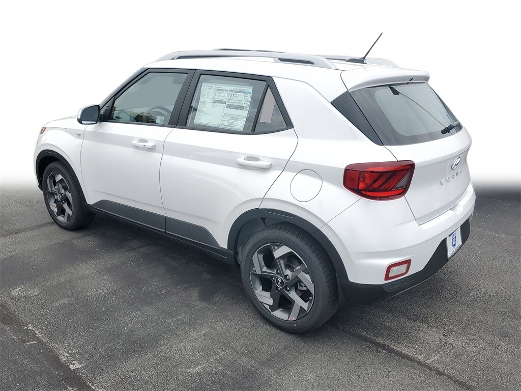 New 2026 Hyundai Venue SEL SUV
