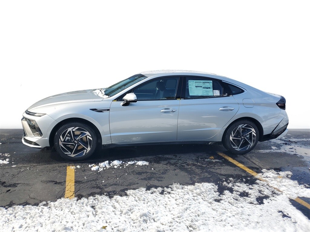 2026 Hyundai Sonata SEL Sport photo 4
